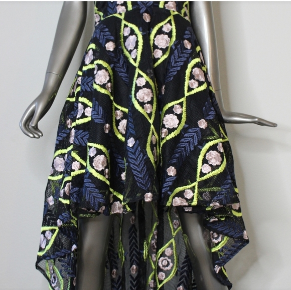 L'atiste by Amy Embroidered HiLo Cocktail Dress - Picture 3 of 11